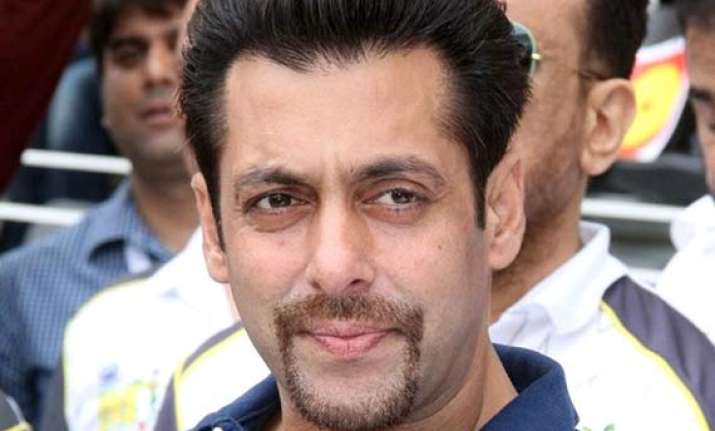 salman khan hit and run case witnesses offered rs 5 lakh to