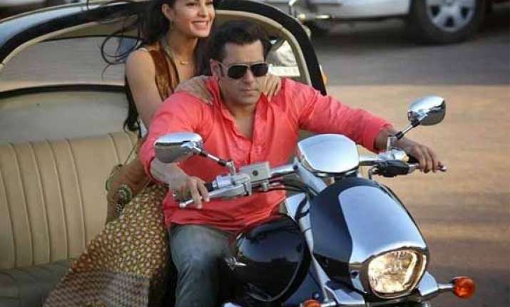 salman khan s kick storms overseas box office mints rs