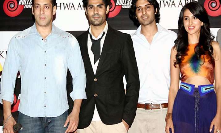 salman khan urges fans to support small budget movies