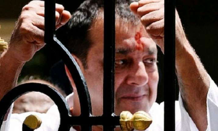 sanjay dutt to be shifted into air conditioned hospital