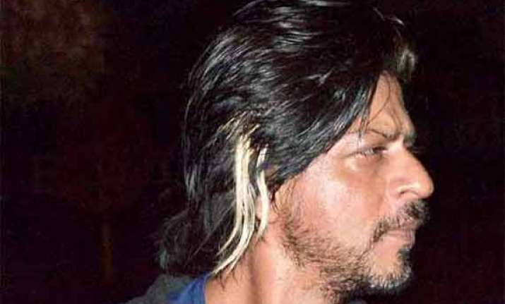 shah rukh khan resumes work even after being injured