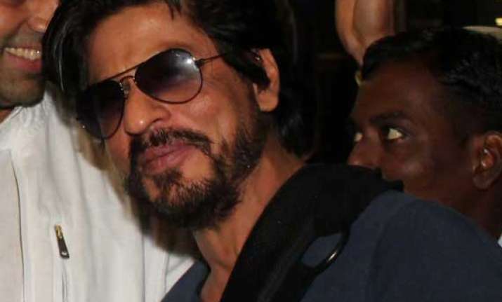 shah rukh khan s day out with his lil one abram