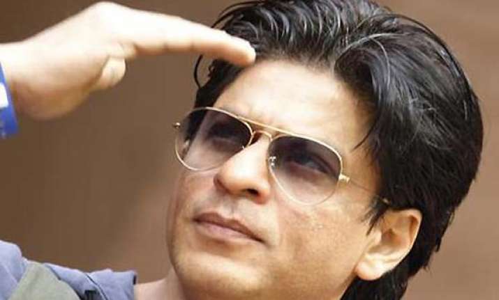 shah rukh unwell catching up on movies on telly