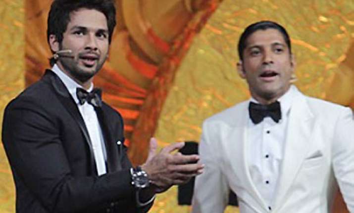 shahid kapoor it was fun hosting iifa with farhan