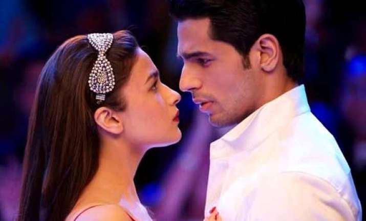 sidharth malhotra i don t know why it is a big deal to kiss