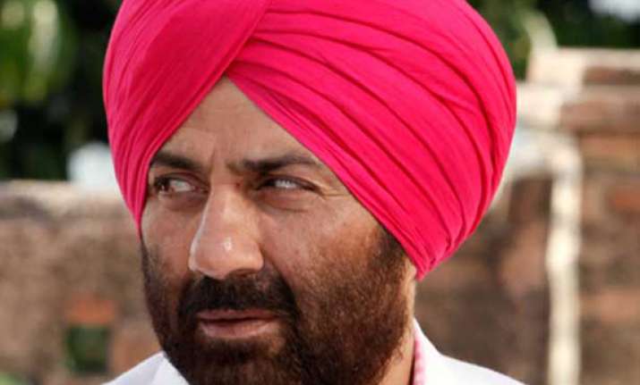 singh sahab the great to come out during dussehra