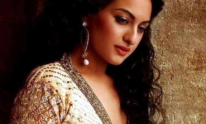 sonakshi sinha s facebook page gets over 10 million likes