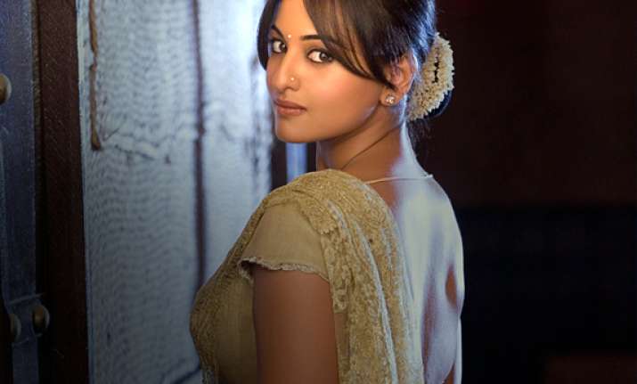 sonakshi opts out of race 2 for dabangg sequel