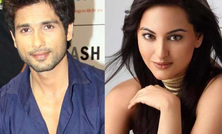 sonakshi excited about dancing with shahid kapoor in namak