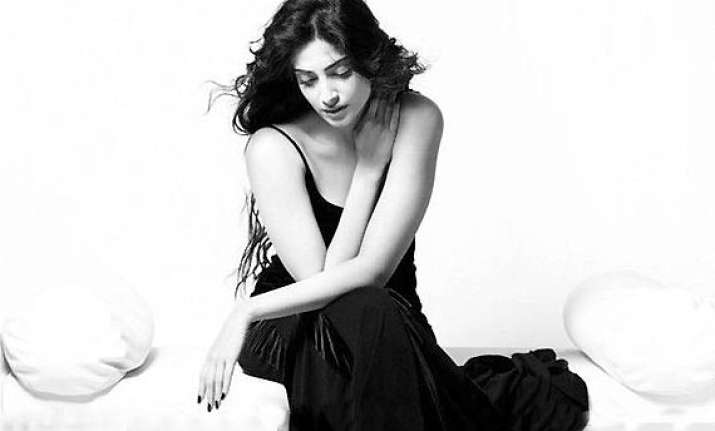 sonam kapoor speaks out on women empowerment see pics