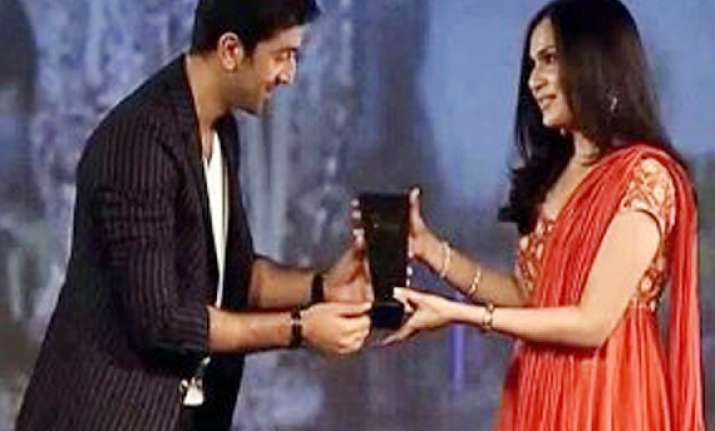 soundarya rajinikanth honoured mom relishing the moment