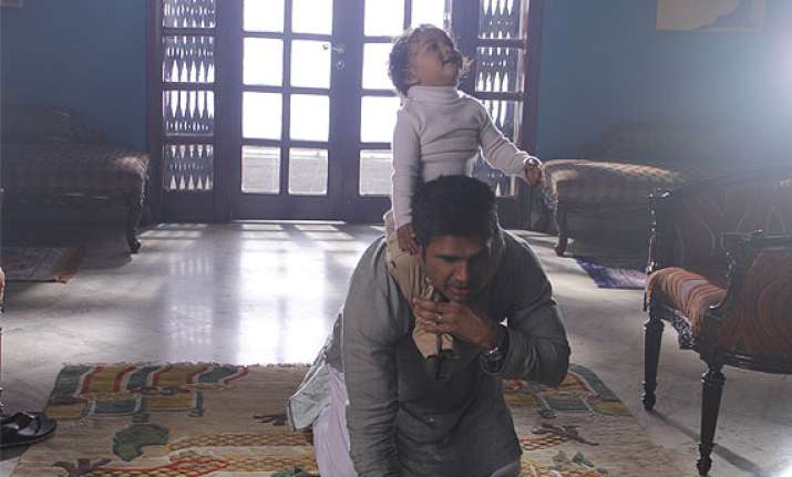 suniel shetty s comfort with children a boon for