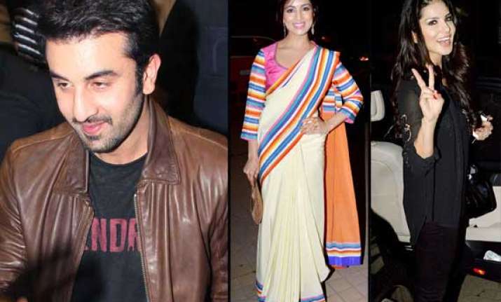 sunny leone raises temperature at besharam special
