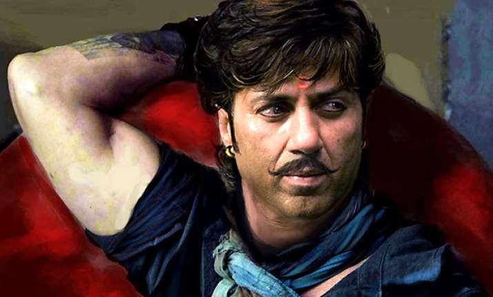 sunny moving out of comfort zone for bhaiyaaji says neeraj