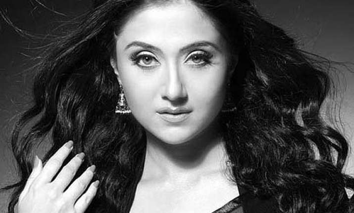 did bengali actress swastika mukherjee commit suicide after