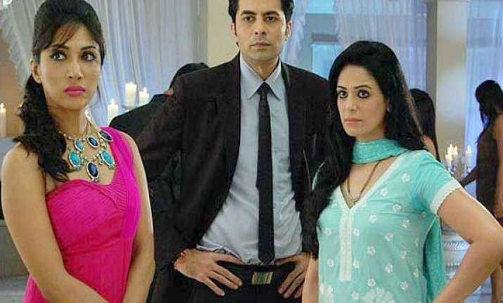 tv soutens mona mouli get emotional in real life