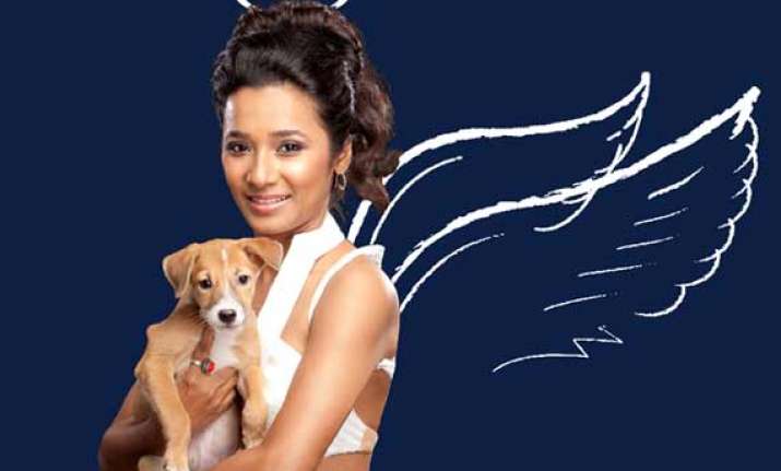 gulaab gang actress tannishtha turns angel for peta