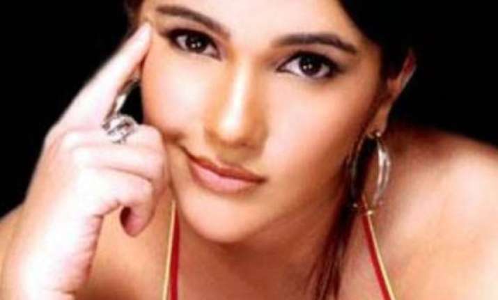 tara debuts her ramp walk
