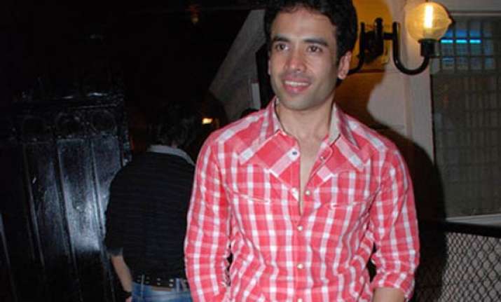 tusshar thrown out of home during navratra