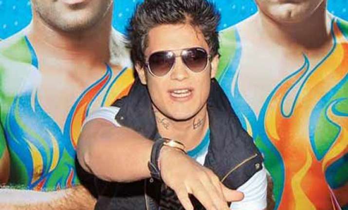 vj siddharth bhardwaj enters bigg boss