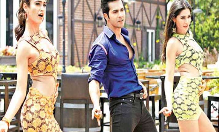 varun dhawan goes micheal jackson way for main tera hero