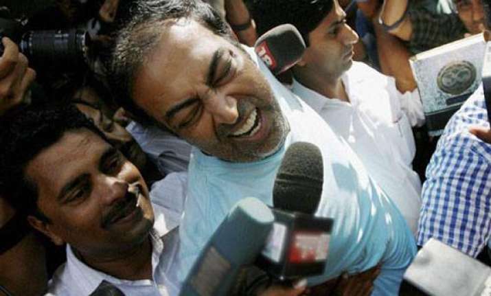 vindoo to face police questions till may 31