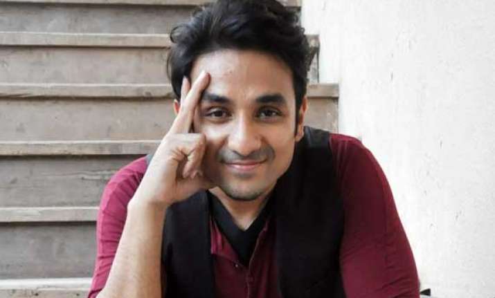 who is vir das new girl in his life