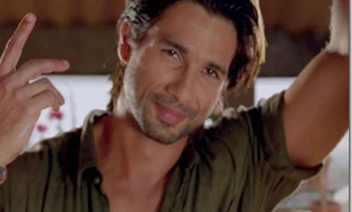 100 crore club is just a fad says shahid kapoor