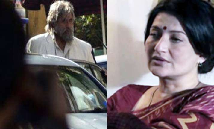 big b plays a prank scares sarika and tv crew on sets of