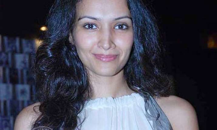 Supermodel Dipannita Sharma to co-write movie on fashion industry