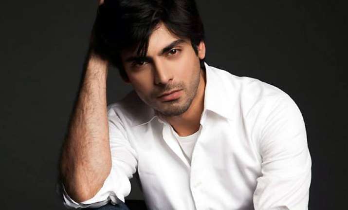 pakistan s fawad khan praises indian filmmaking