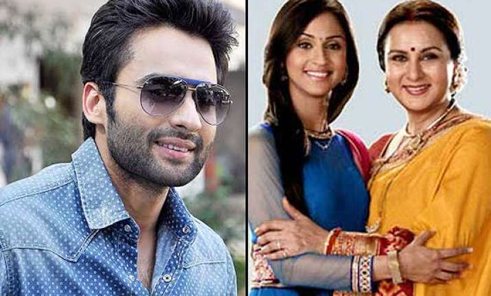 jackky bhagnani promotes youngistan in popular tv show ekk