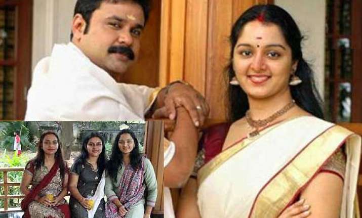 no point blaming my friends for my divorce manju warrier