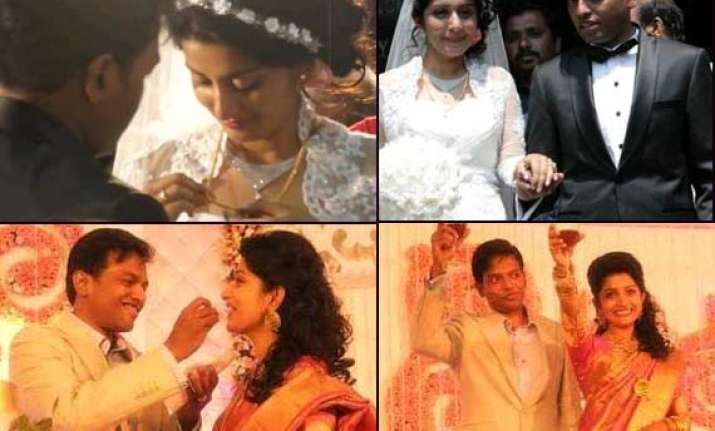 actress meera jasmine s complete wedding album