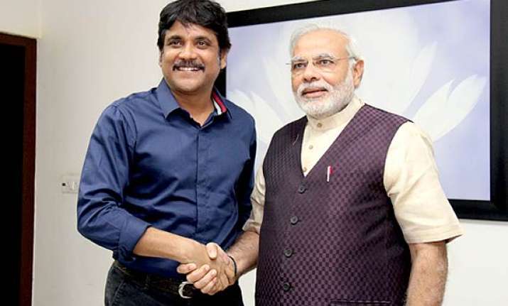 actor nagarjuna meets modi expresses support