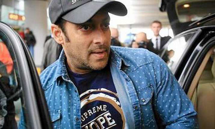 salman khan promotes poland urges producers to go for it in