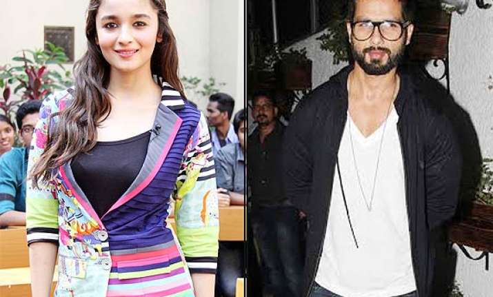 alia bhatt praises shahid says he is a fantastic actor