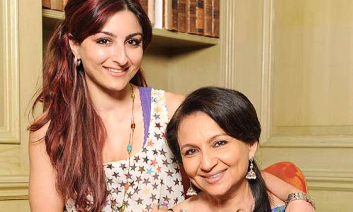 sharmila soha endorse new tv show on dd see pics