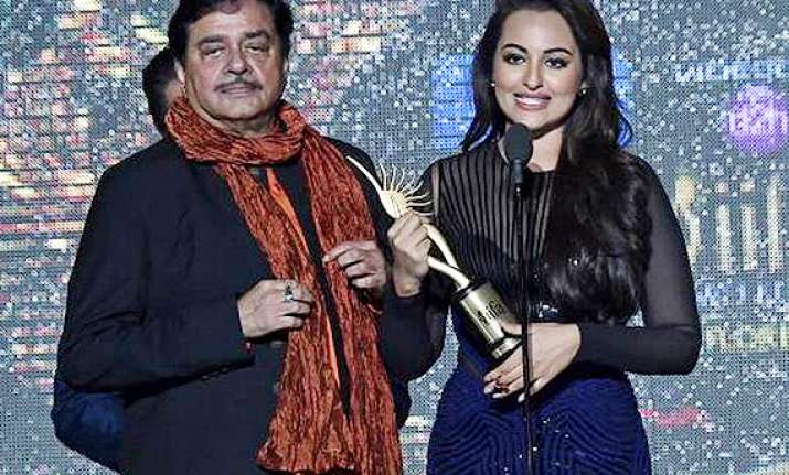 iifa 2014 shatrughan sinha gets lifetime achievement award