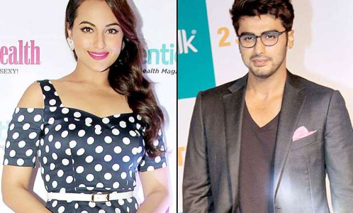 sonakshi sinha tries to bond with arjun kapoor says they