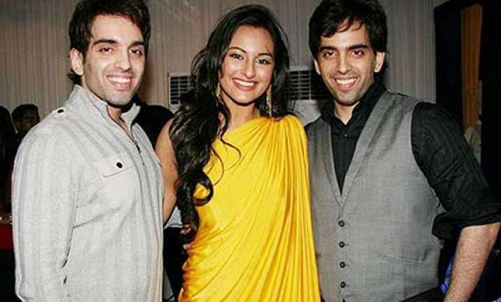 sonakshi to work with brothers luv and kush for an ad film