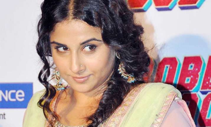 vidya enjoys being detective in bobby jasoos launches