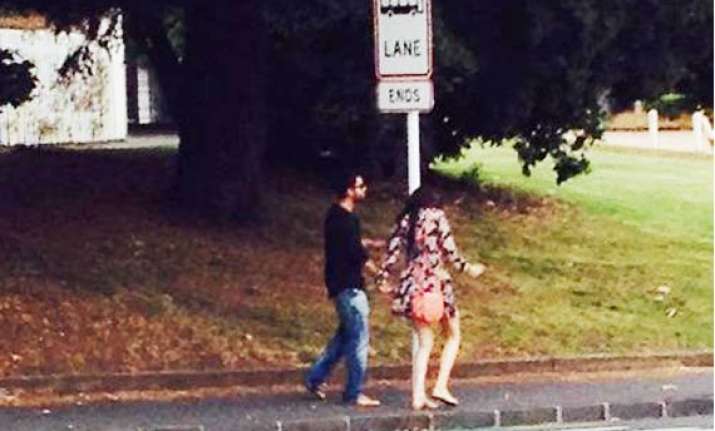 virat anushka spotted getting cozy on new zealand streets