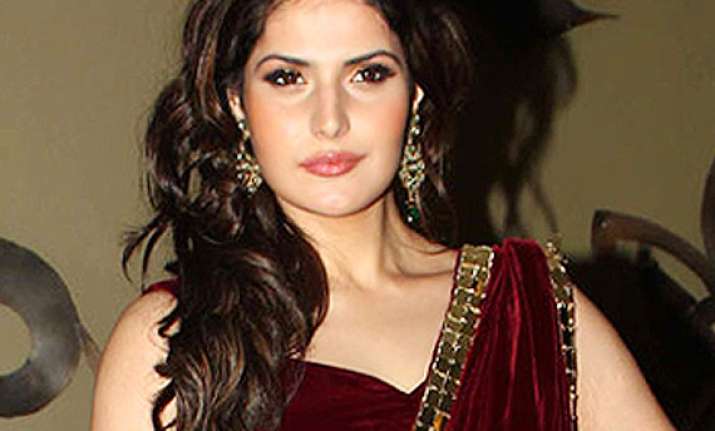 zarine khan on a look out for good work