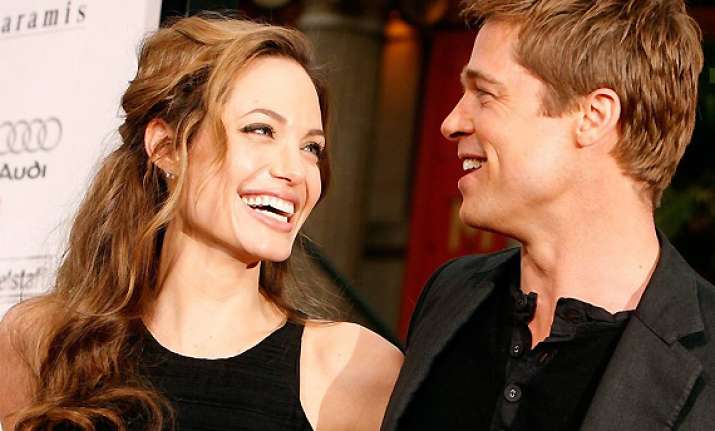 angelina jolie devoted to brad pitt
