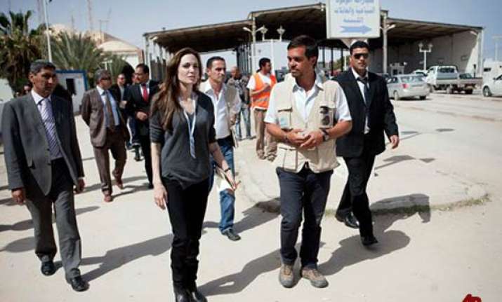 angelina jolie says people fleeing libya need support