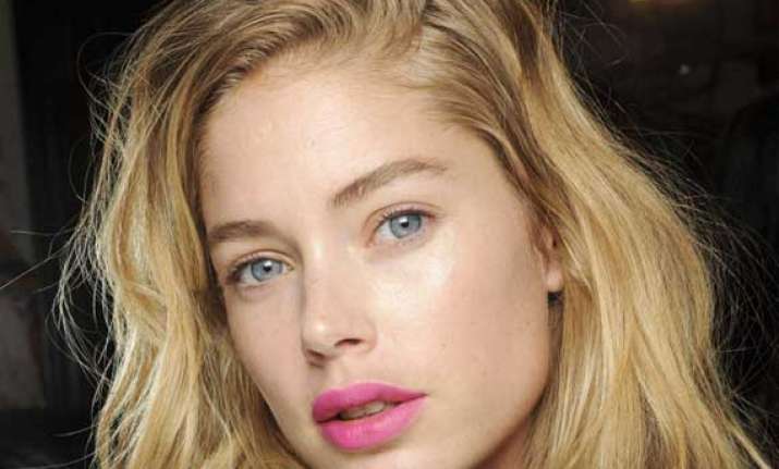 ballet dance helps doutzen kroes stay fit