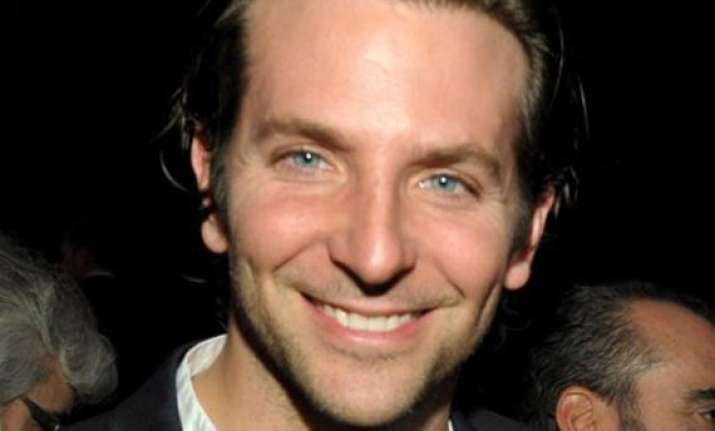 bradley cooper not a good kisser