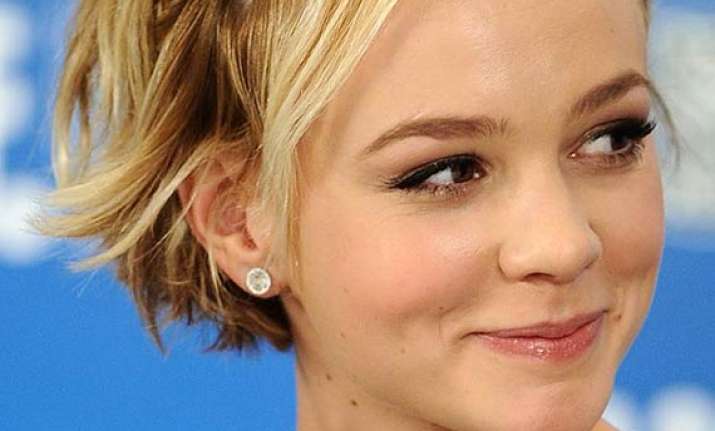 carey mulligan happy to be home