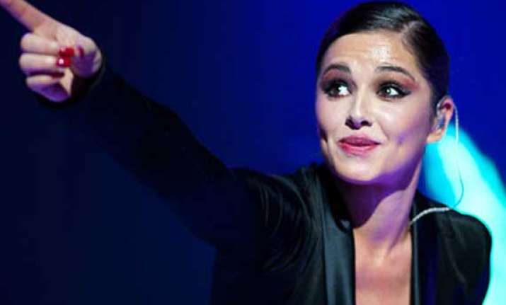 cheryl cole surprises school kids